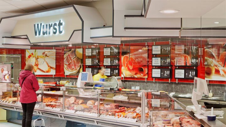 Edeka Glückstadt 的肉类产品区采用了经改善的飞利浦照明解决方案，从而提高了肉类的新鲜度，使其更具吸引力