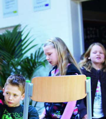 用飞利浦照明提供的 Schoolvision 照亮下奥地利州的教室