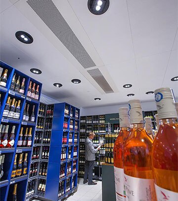飞利浦照明产品为 Irma 红酒专区打造的特殊对比度和独特光芒