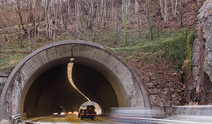 索尼斯隧道 (Sørnes Tunnel)