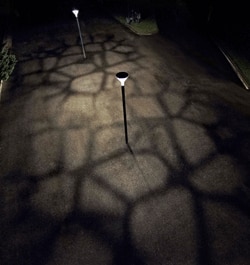 Metronomis LED 灯具打造了不同的地面效果