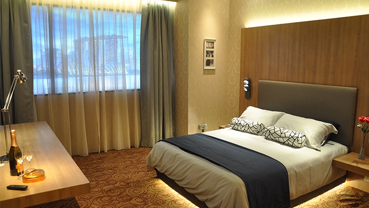 酒店照明：飞利浦照明的 RoomFlex 提供全方位智能客房控制系统