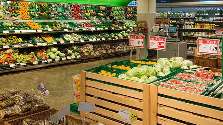 生鲜灯让德国超市内的果蔬色彩更加诱人且降低能源成本