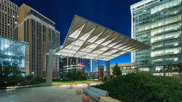 美国俄克拉荷马州俄克拉荷马市 SandRidge Commons 环境照明系统 | 城市开放空间照明