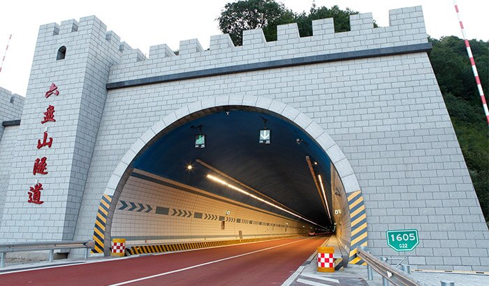 飞利浦六盘山隧道LED照明项目