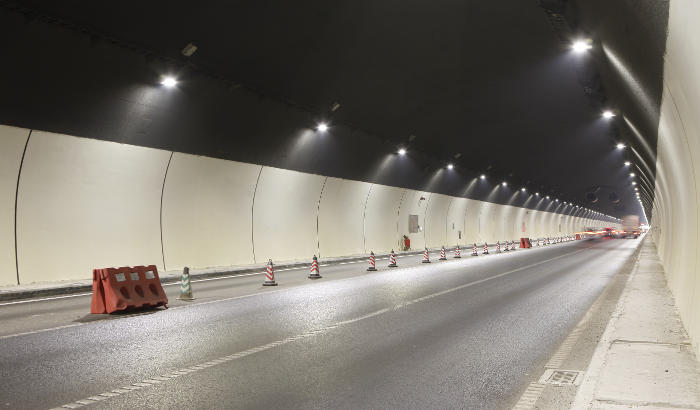 真武山LED隧道照明案例
